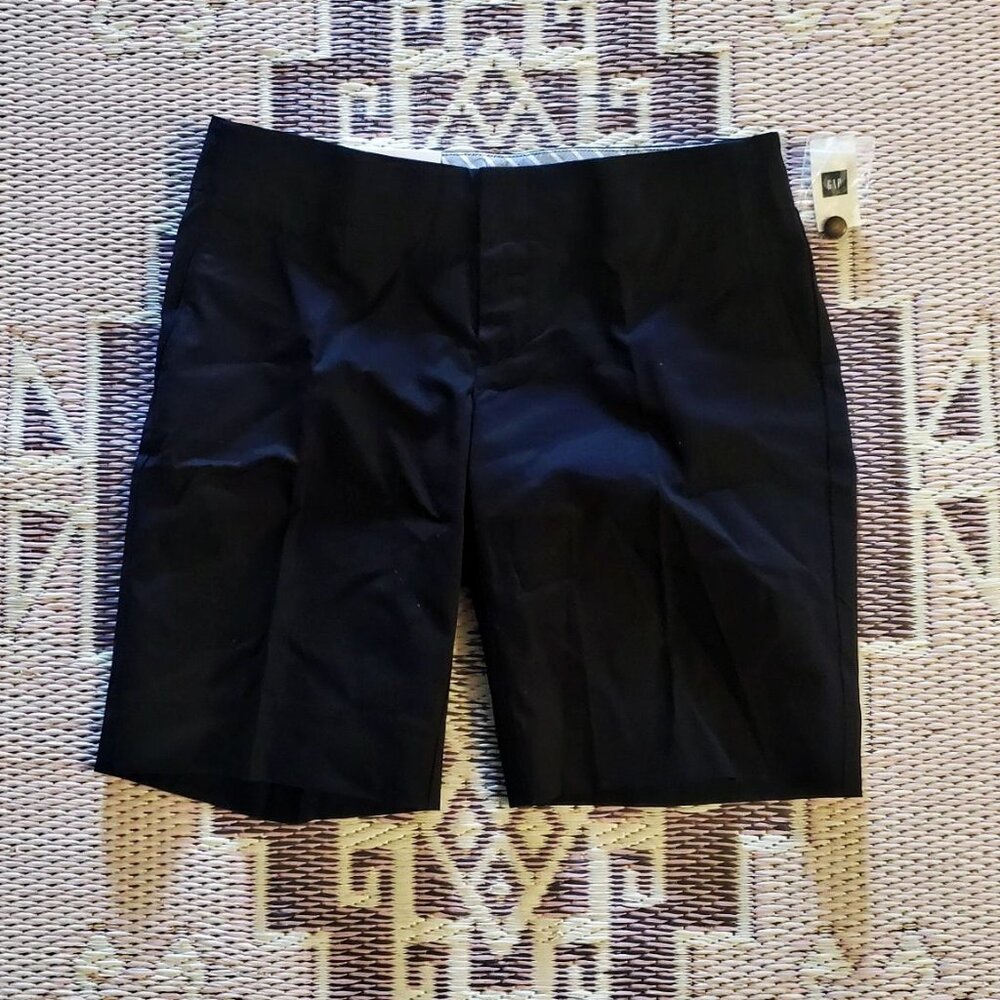 Women's GAP Hip Slung Fit Black Low Rise Stretch Long Chino Shorts Sz 2 NWT
